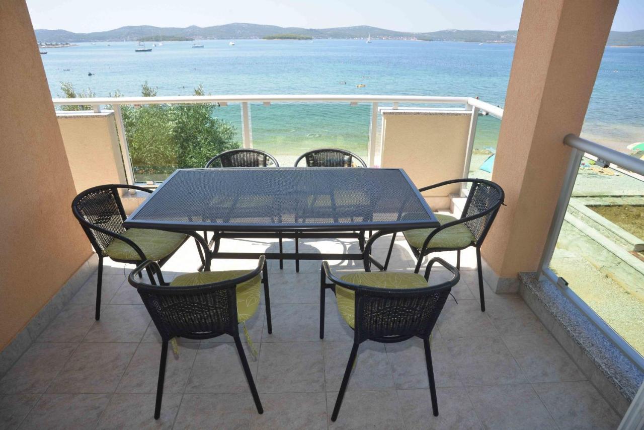 Apartments Citrine On The Beach Biograd Na Moru Ngoại thất bức ảnh