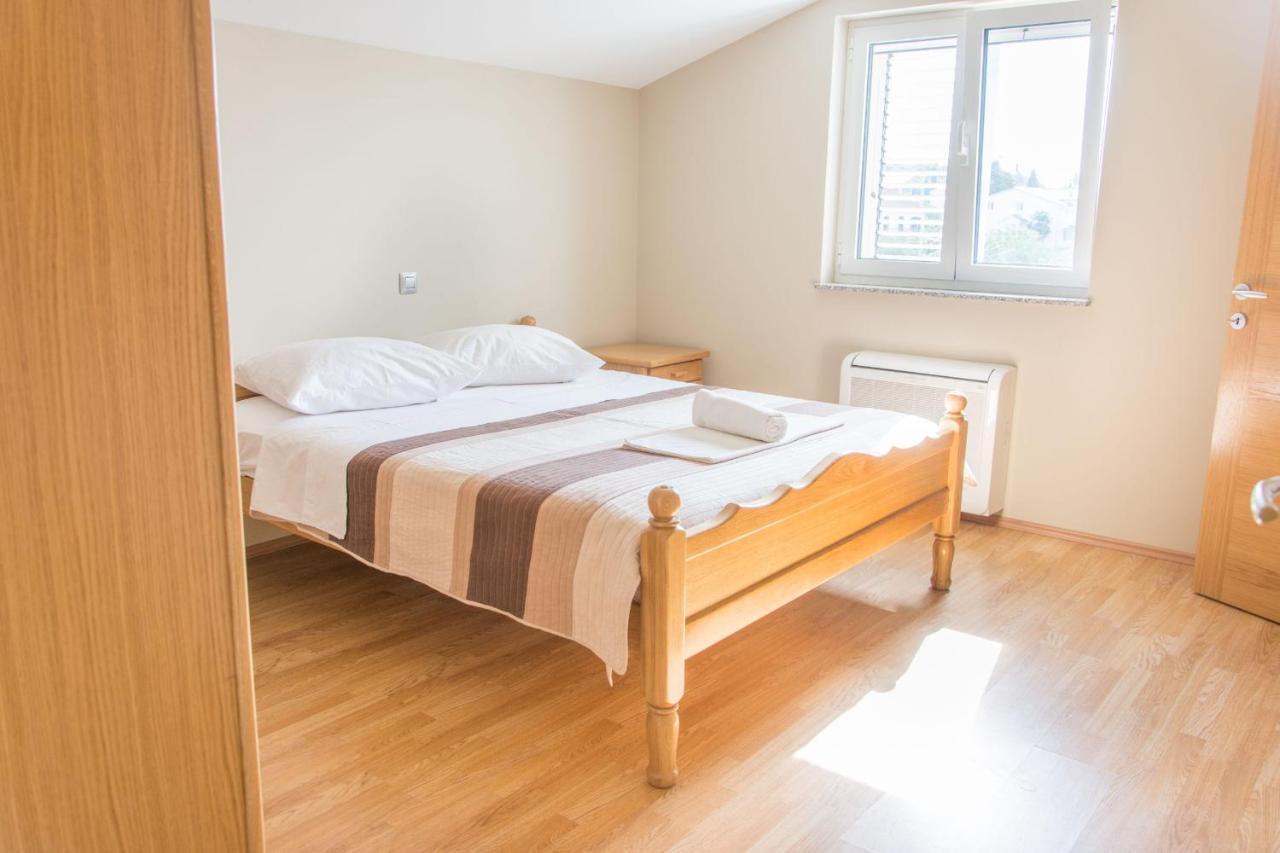 Apartments Citrine On The Beach Biograd Na Moru Ngoại thất bức ảnh
