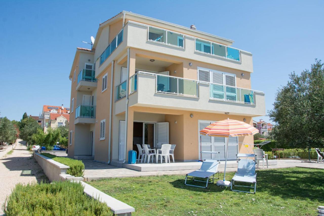 Apartments Citrine On The Beach Biograd Na Moru Ngoại thất bức ảnh