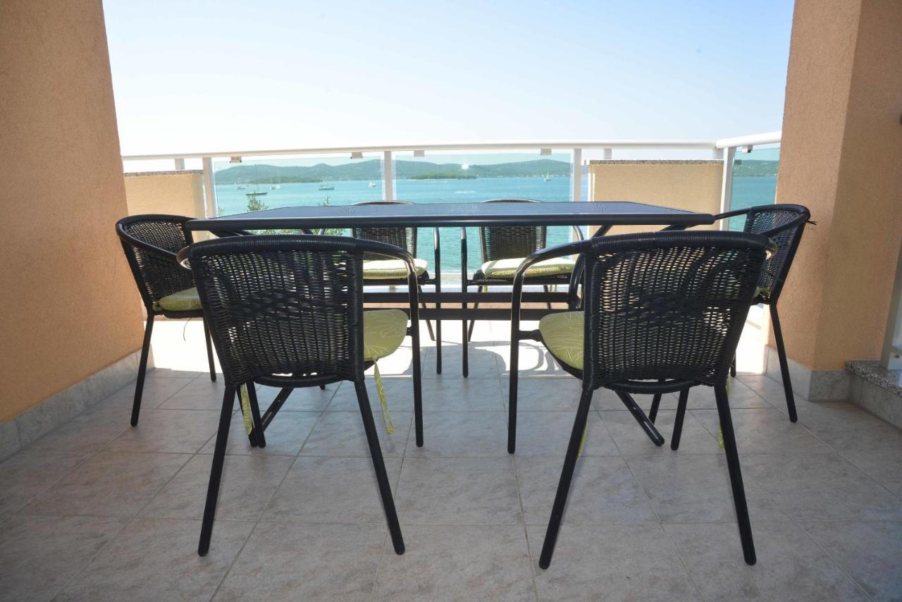 Apartments Citrine On The Beach Biograd Na Moru Ngoại thất bức ảnh