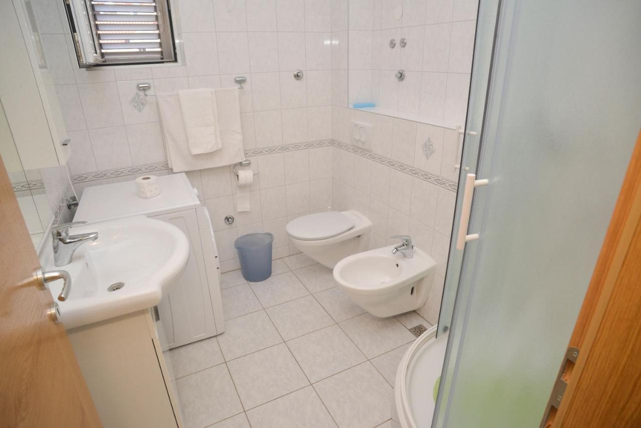 Apartments Citrine On The Beach Biograd Na Moru Ngoại thất bức ảnh
