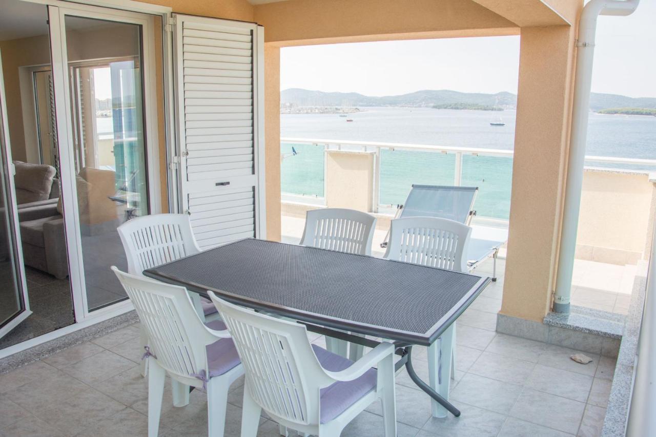 Apartments Citrine On The Beach Biograd Na Moru Ngoại thất bức ảnh